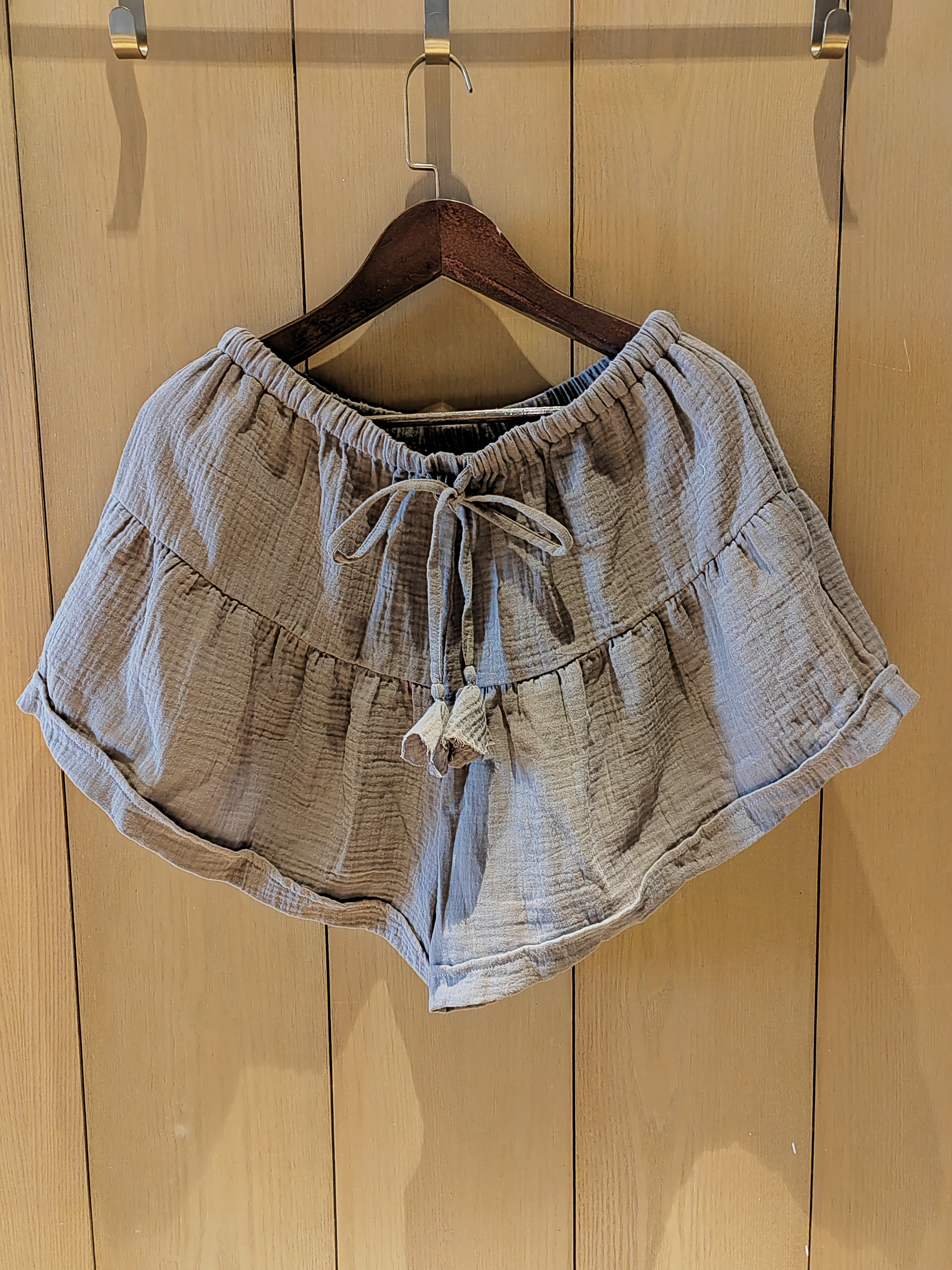 Isla Shorts (Stone)